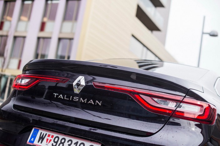 Renault-Talisman_heck-rueckfahrkamera-raute