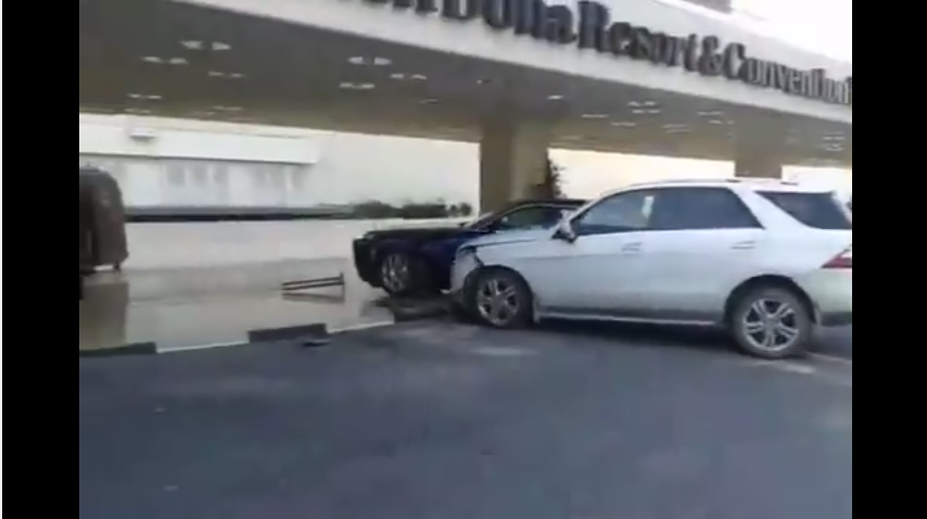 Mercedes vs. Rolls Royce