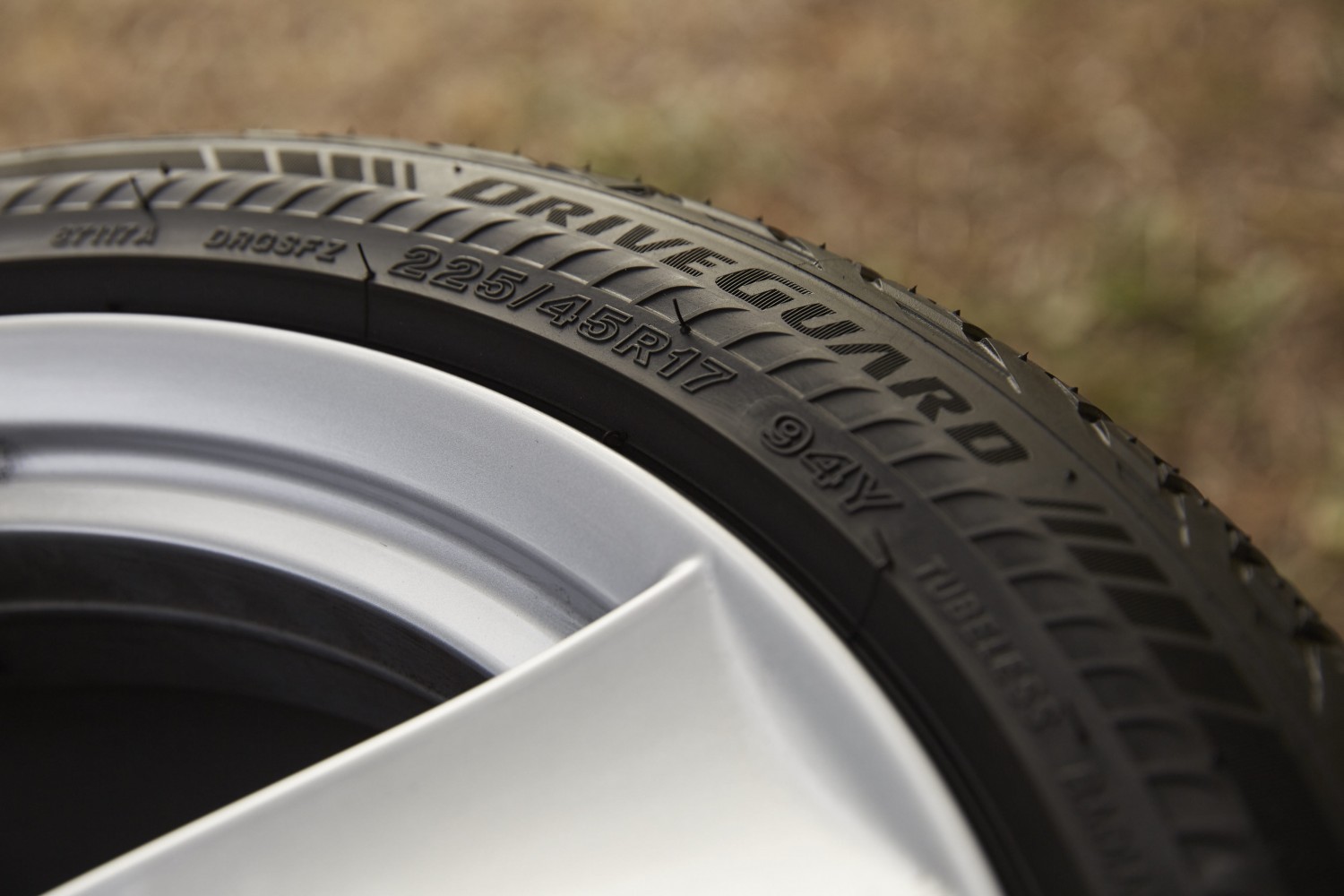 RunflatReifen für alle Bridgestone DriveGuard Motorblock