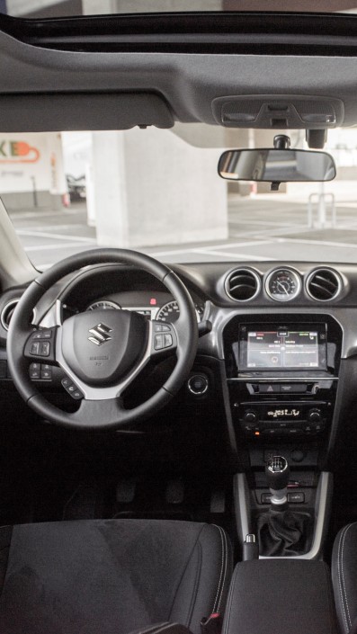 Suzuki-Vitara-interior-hochformat