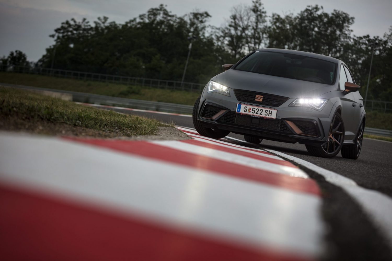 Seat Leon Cupra R Und ST Carbon Edition Im Test