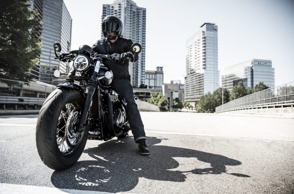 Triumph Bobber Black: Schwarzkappler