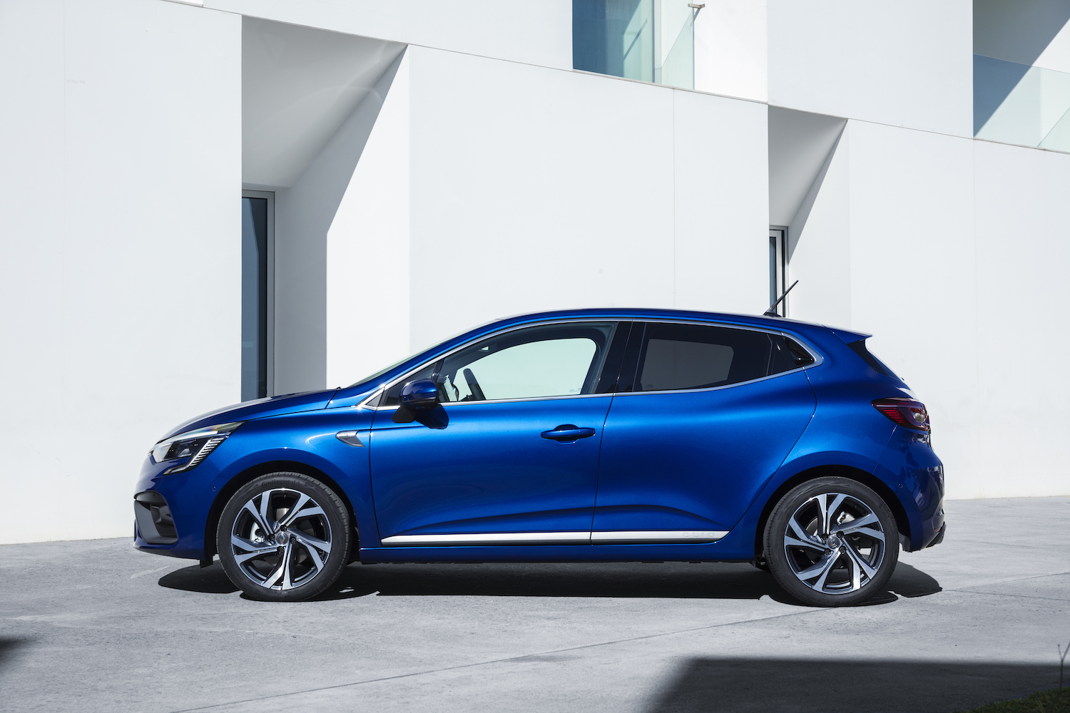 All-new Renault Clio R.S. Line - Blue Iron (21) - Motorblock