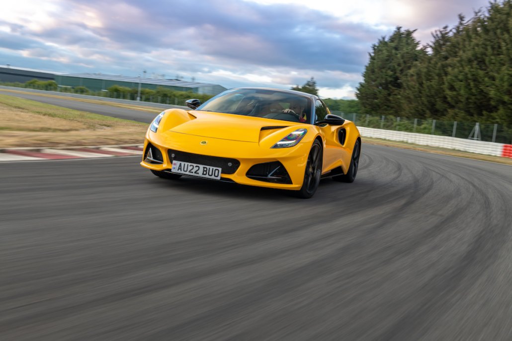 Lotus Emira: Verbotene Frucht