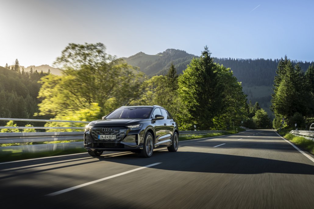 Audi Q4 e-tron: Mehr Reichweite, bidirektionales Laden und neues Cockpit