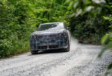 BMW X5 G65 Prototyp mit Tarnfolie bei Testfahrt in Spartanburg