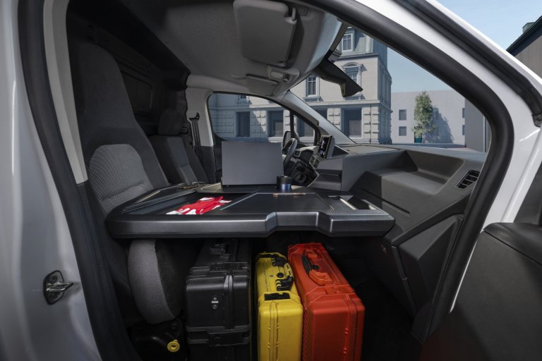 Neuer Stellantis Smart Compact Van: Vier Marken, ein cleverer Innenraum