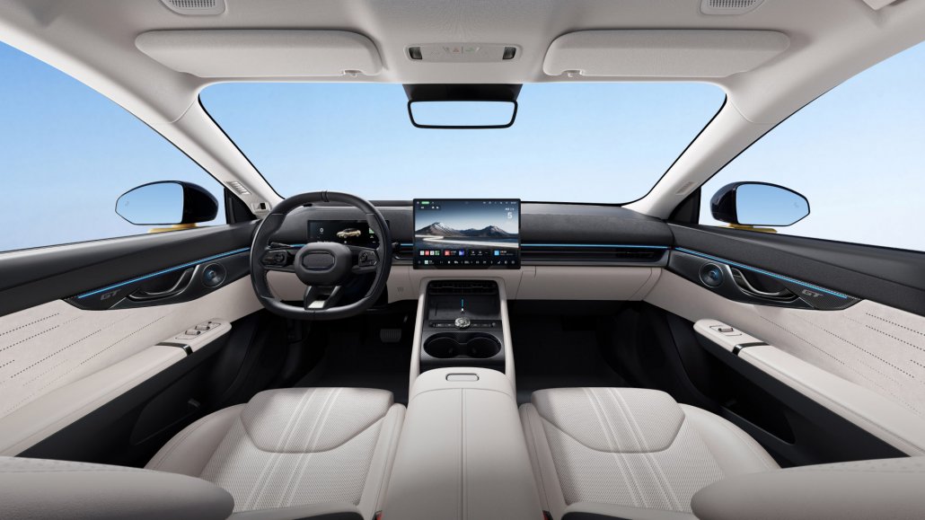 Lynk & Co 07 GT Cockpit Innenraum