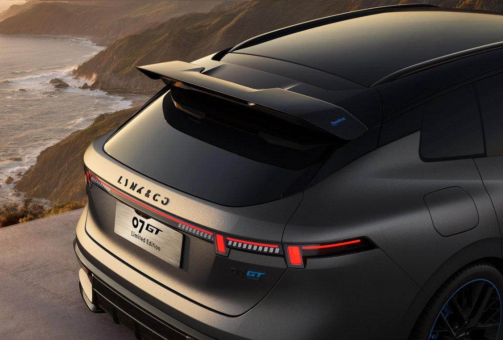 Lynk & Co 07 GT Seitenansicht