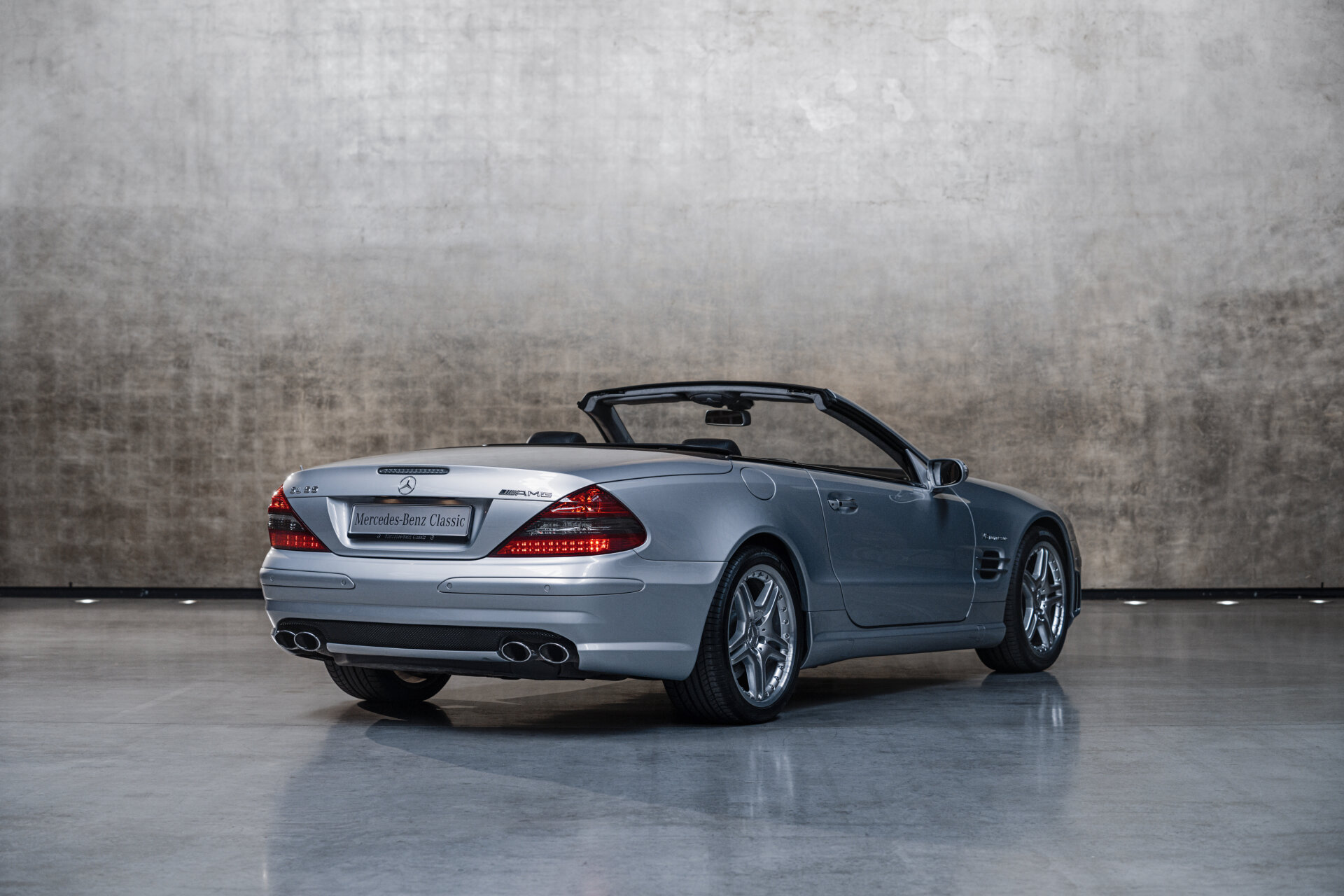 Mercedes-Benz SL der Baureihe R230, Archivaufnahme