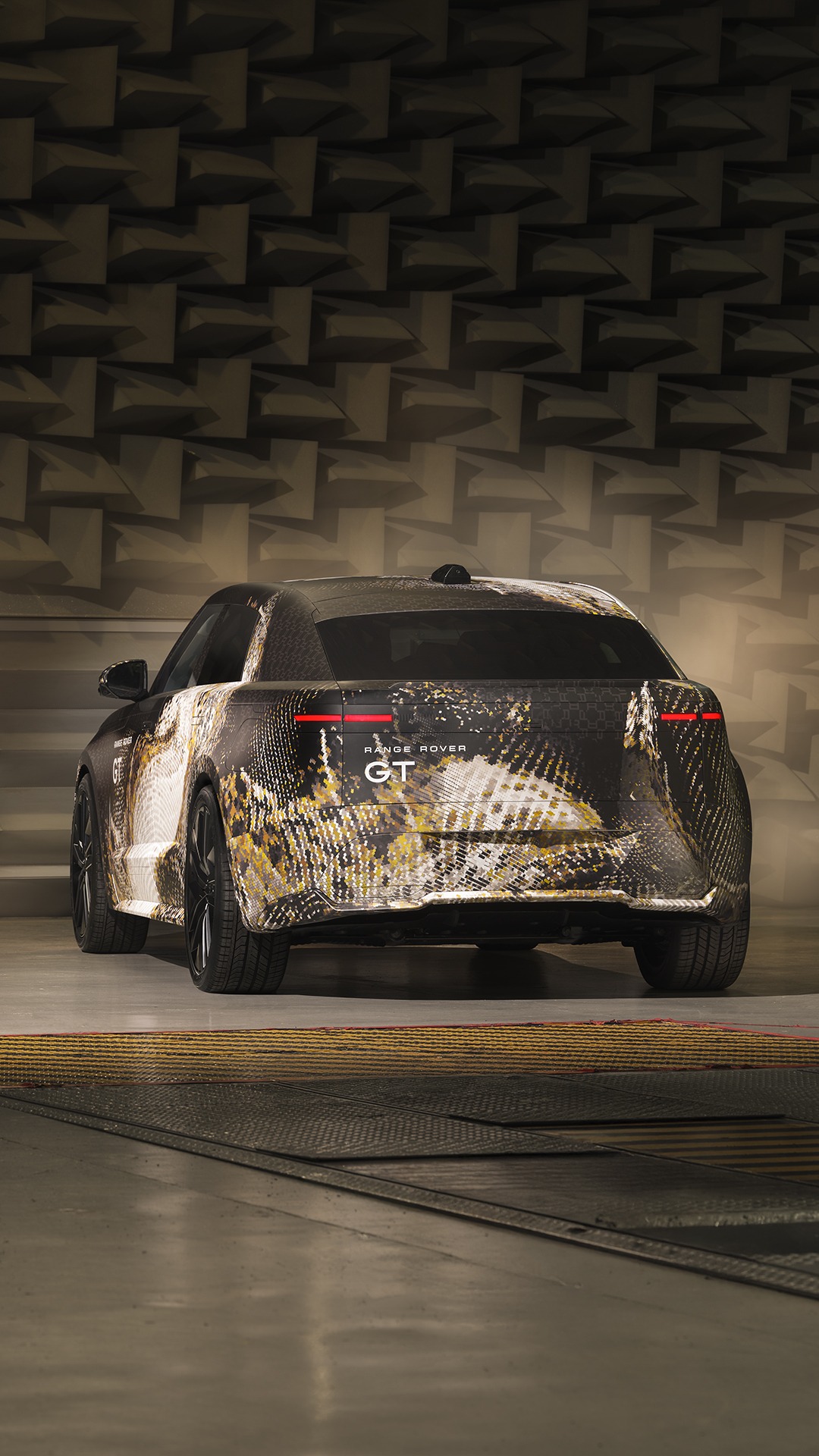 Range Rover GT Prototyp in der Heckansicht