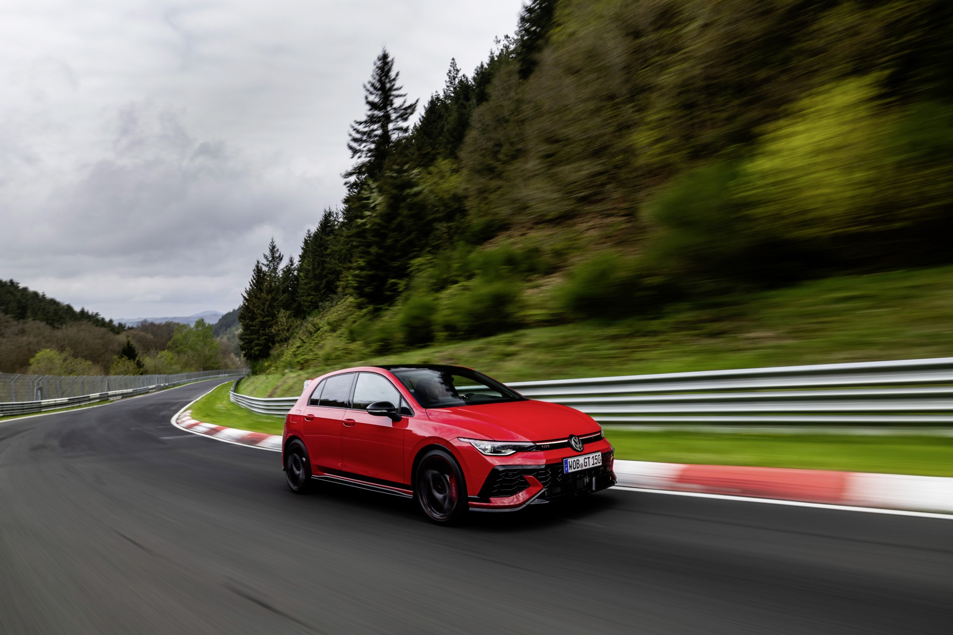 VW Golf GTI Edition 50 und Clubsport 25h auf der Nürburgring-Nordschleife