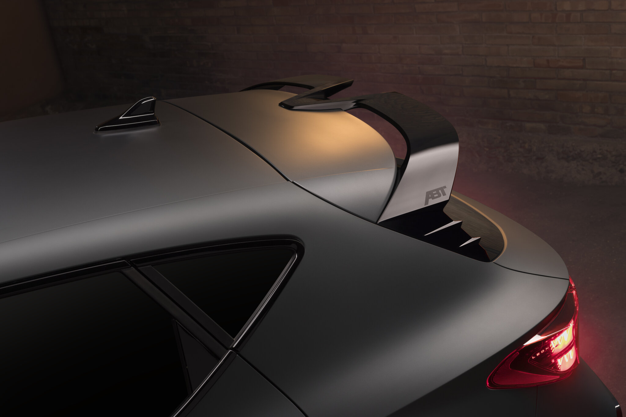 CUPRA mit Design-Paket by ABT, Front- und Hecksplitter