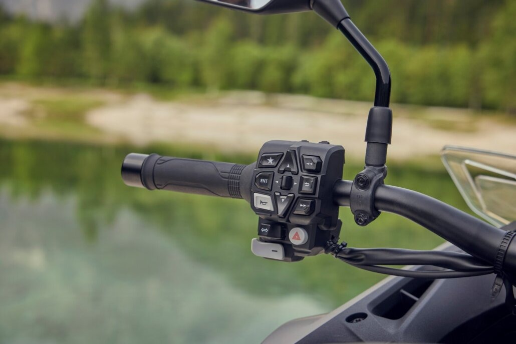 Linker Lenker der Honda NT1100 mit zahlreichen Bedienelementen