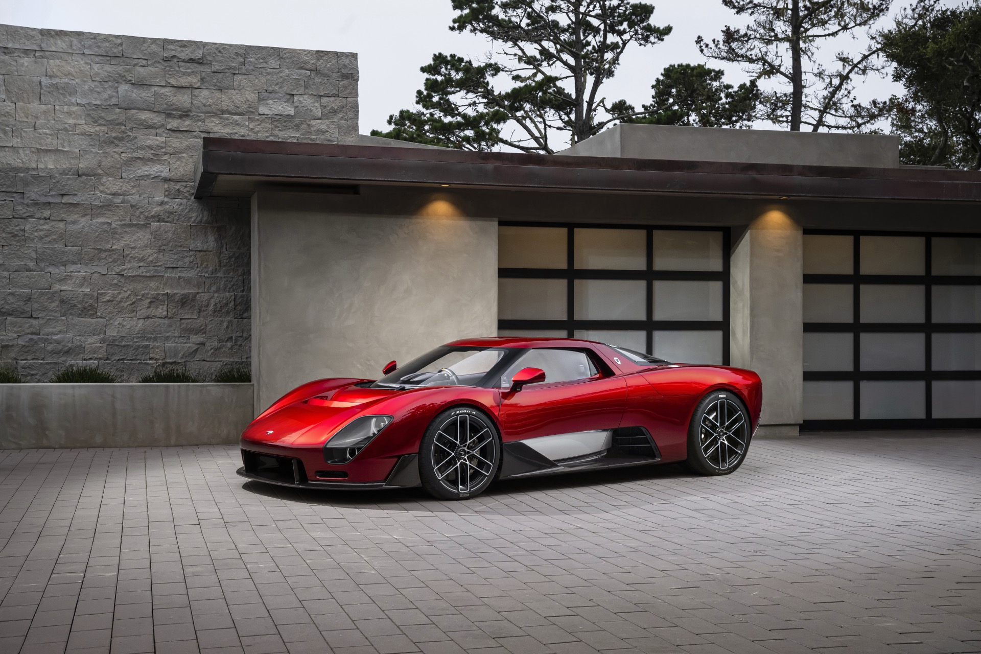 McLaren McL 6GT, Frontansicht