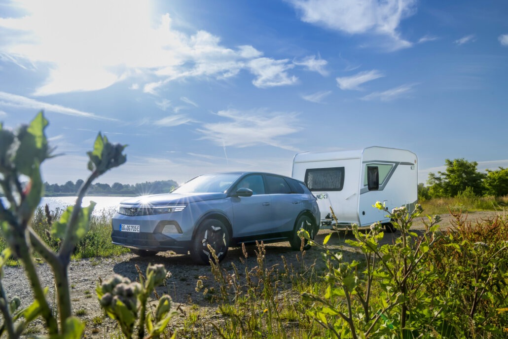 Opel Grandland Electric AWD zieht 1.350 Kilo mit