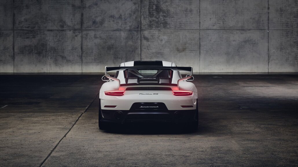 Porsche 911 GT2 RS Flachbau-Einzelstück, Sonderwunsch-Fahrzeug