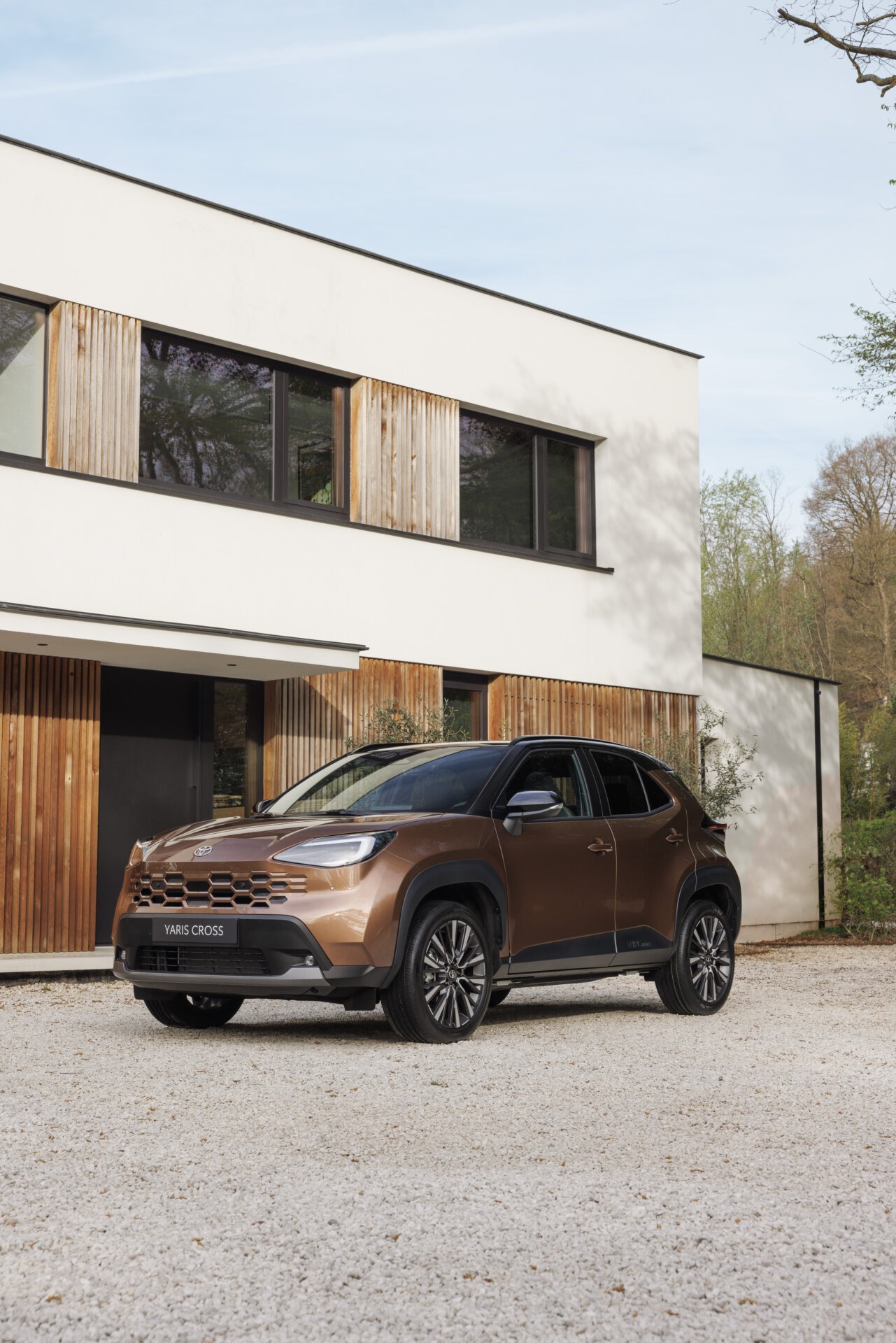 Toyota Yaris Cross in der Lackierung Precious Bronze