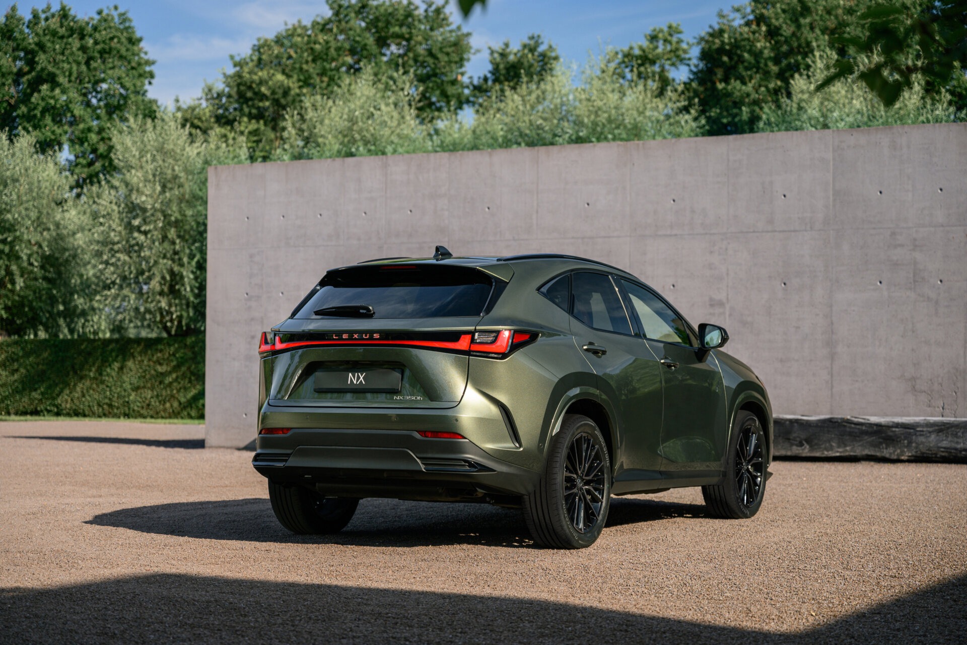 Lexus NX 350h Luxury 2027, weitere Außenansicht