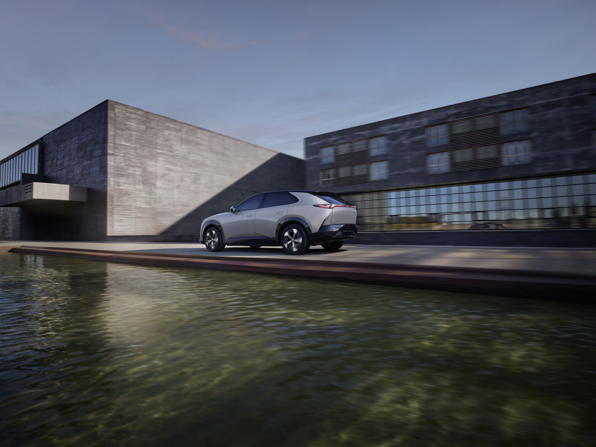 Mazda CX-6e