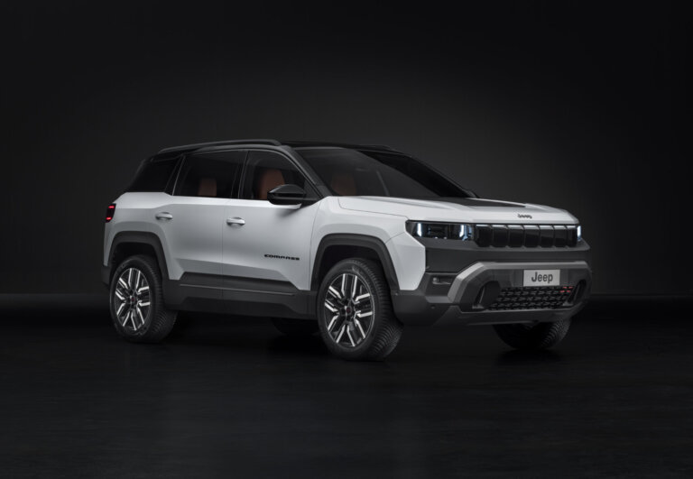 Jeep Compass Elektro: Steckdose statt Sprit
