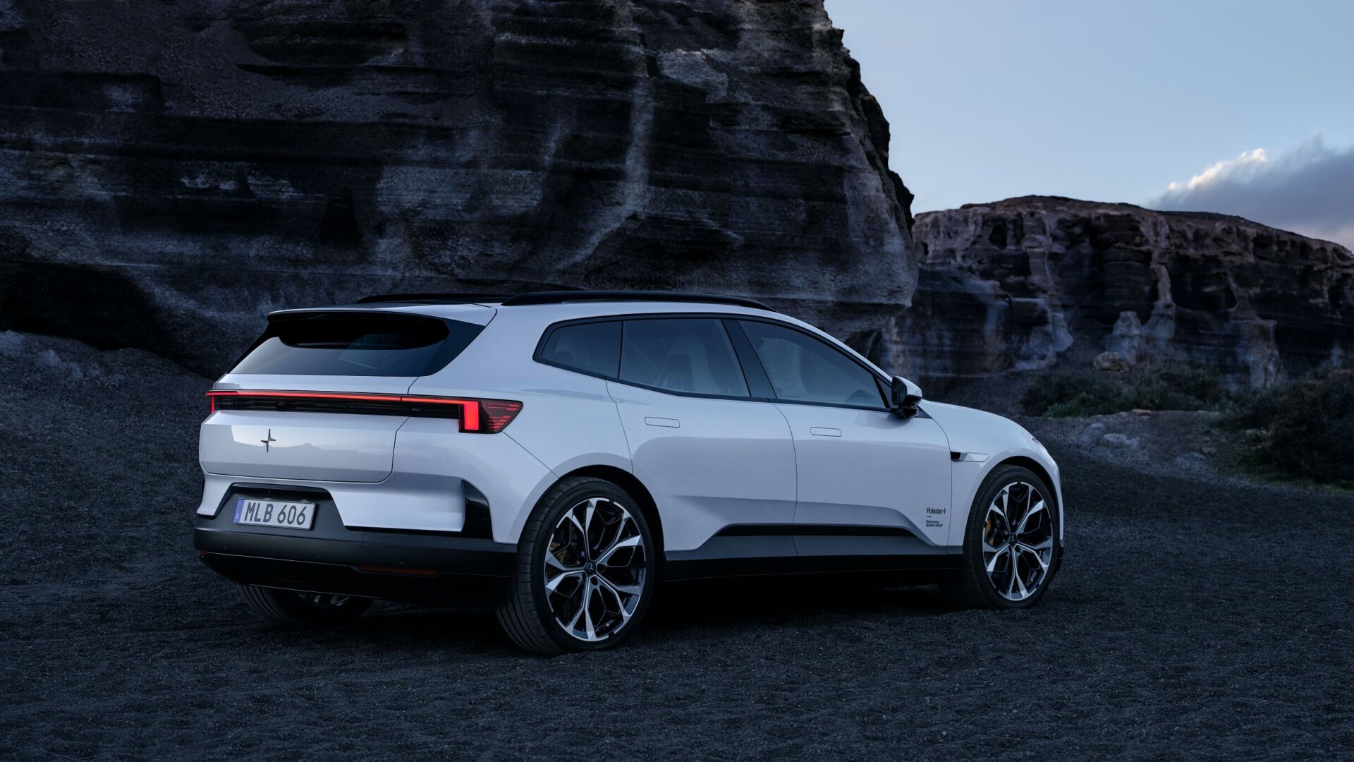 Polestar 4 SUV: Ab 57.990 Euro, bis 630 km