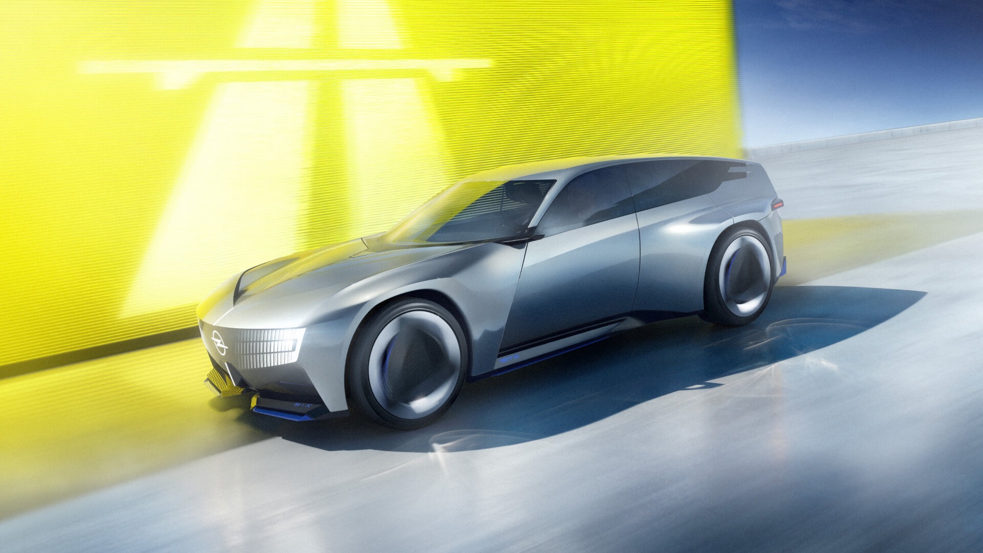 Opel STX Concept Seitenansicht mit flacher Silhouette und Drei-Zonen-Rädern