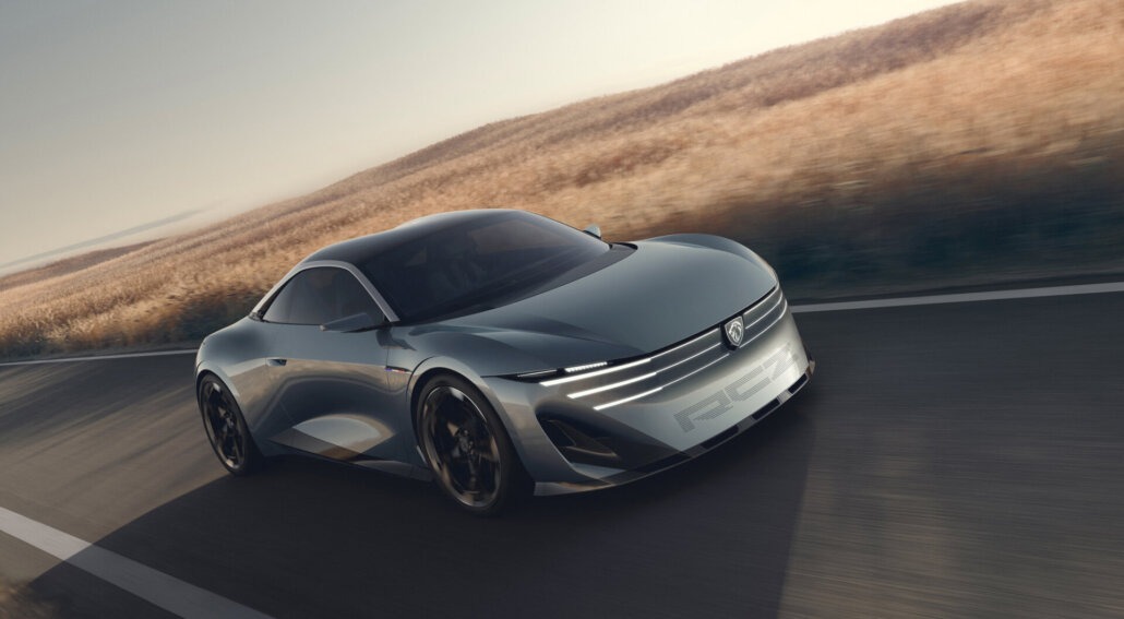 Peugeot RCZ Vision: Die Studie in Fahrt auf einer Landstraße
