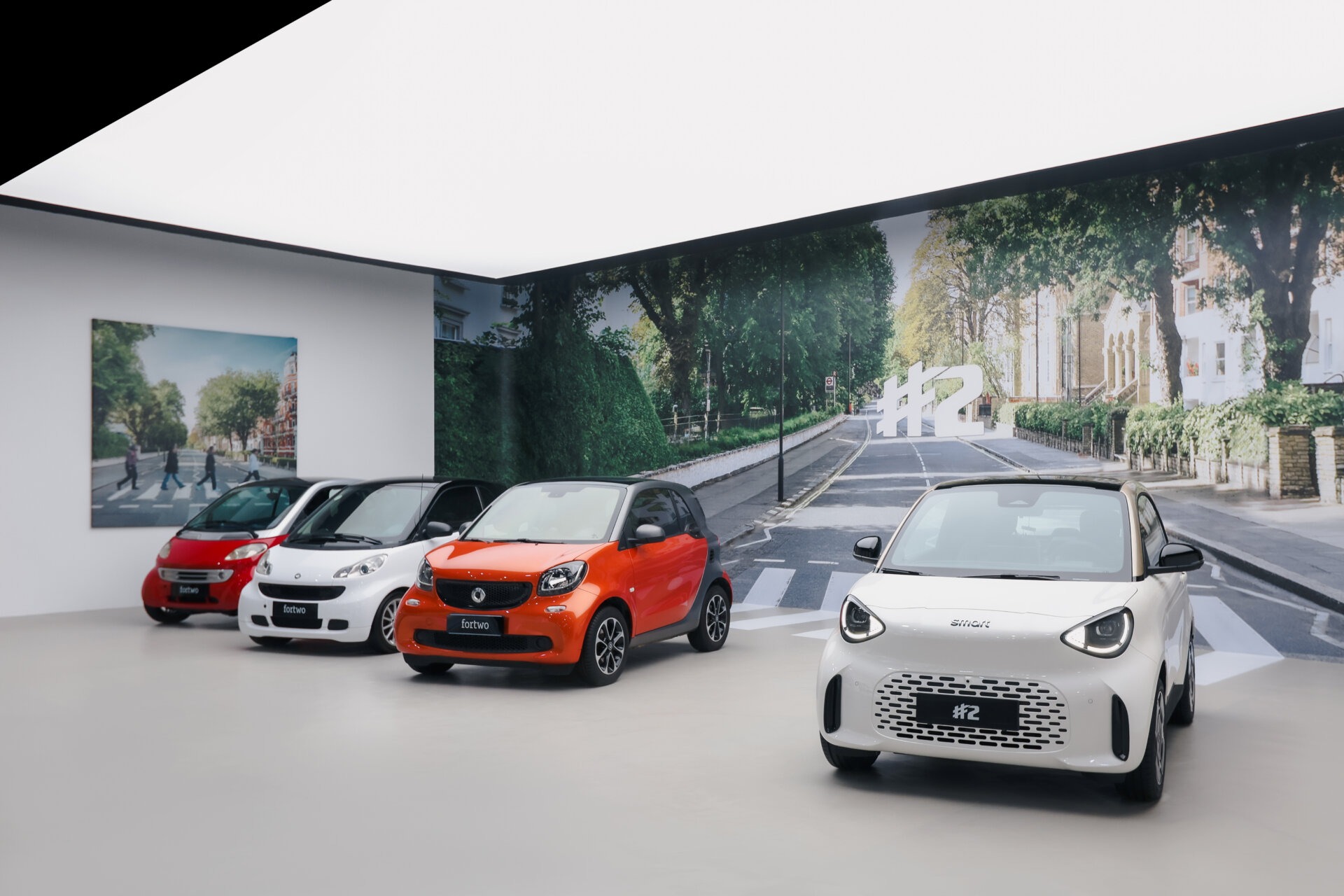 smart #2 neben dem ursprünglichen smart fortwo